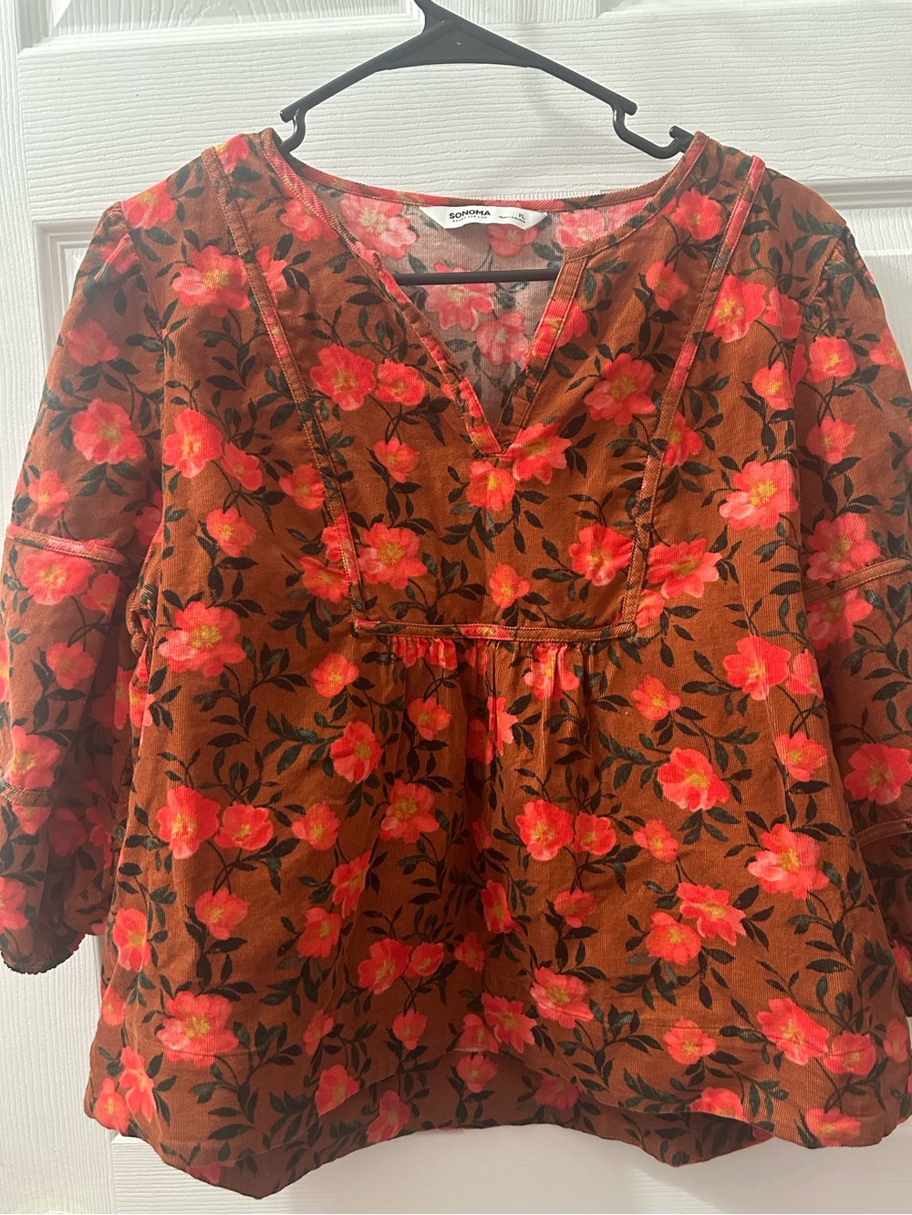 Sonoma Floral V-Neck long sleeve - with Pink Flowers